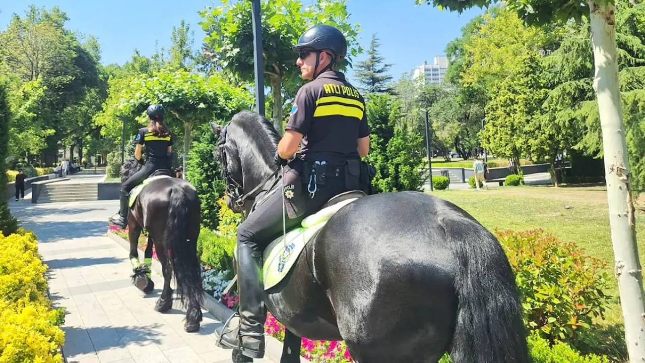 NATO Zirvesi öncesi Ankara’da atlı polis devriyesi