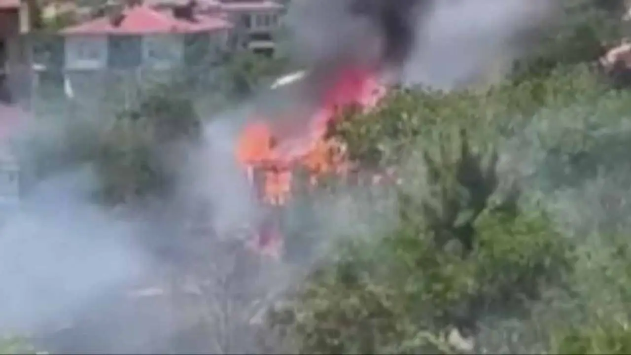 Ankara Beypazarı'nda ahşap ev küle döndü