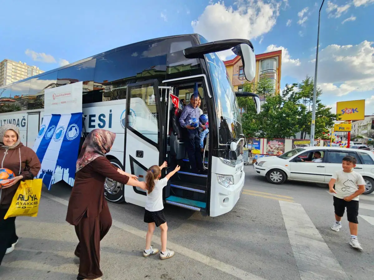 Çocuklara karne hediyesi ve yaz okulu daveti