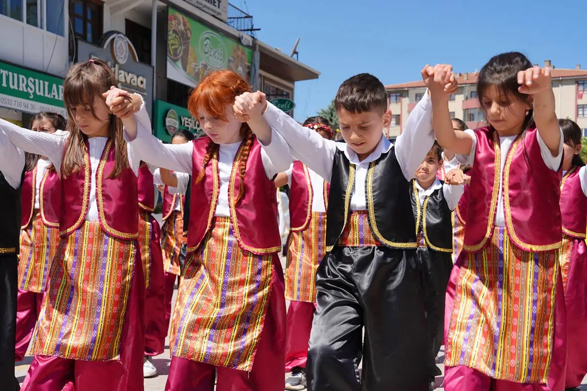 Çubuk Eğitim Festivali bilim ve sanatla tamamlandı