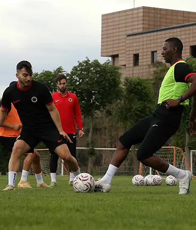 Gençlerbirliği yeni sezon hazırlıklarını sürdürüyor