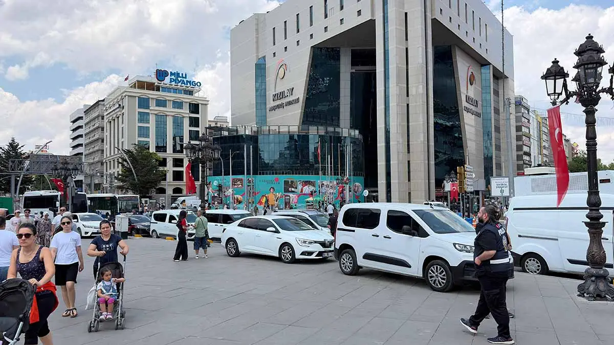 Kızılay Meydanı'nda yoğun güvenlik...