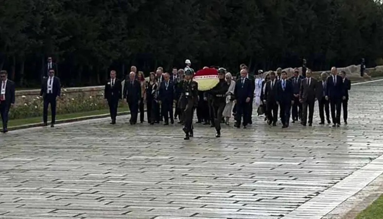 NATO heyetinden Anıtkabir'e ziyaret