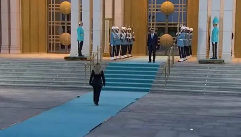 NATO yemeğine son katılan lider Giorgia Meloni oldu