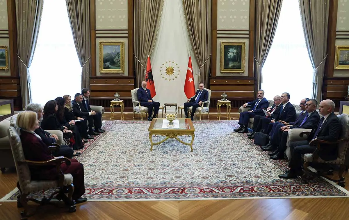 Cumhurbaşkanı Erdoğan, Ankara'daki temaslarına devam ediyor