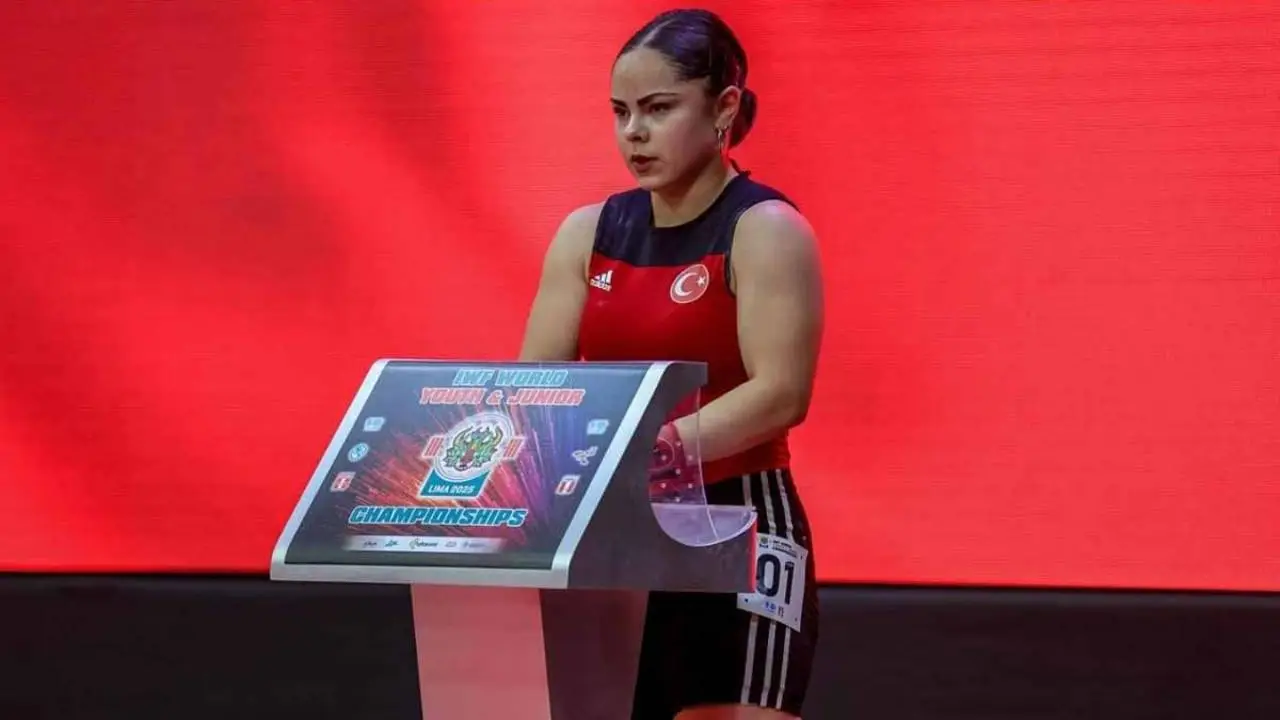 Sudenaz Sevim Ankara'ya şampiyonluk getirdi