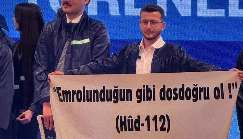 YÖK’ten Yeditepe Üniversitesi mezuniyet törenine soruşturma