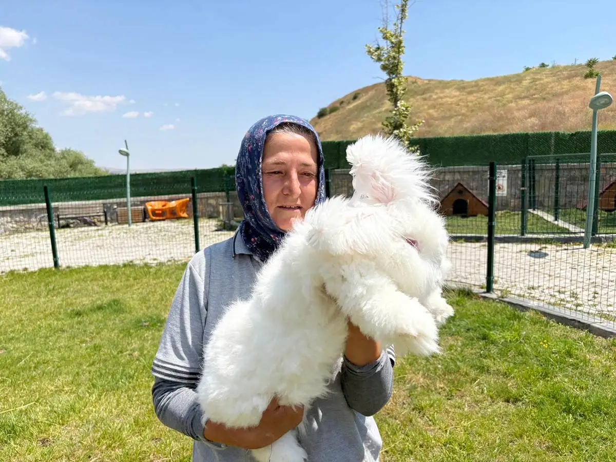 Tavşan Bahçesi’nde görev yapan Gül Alçıkaya