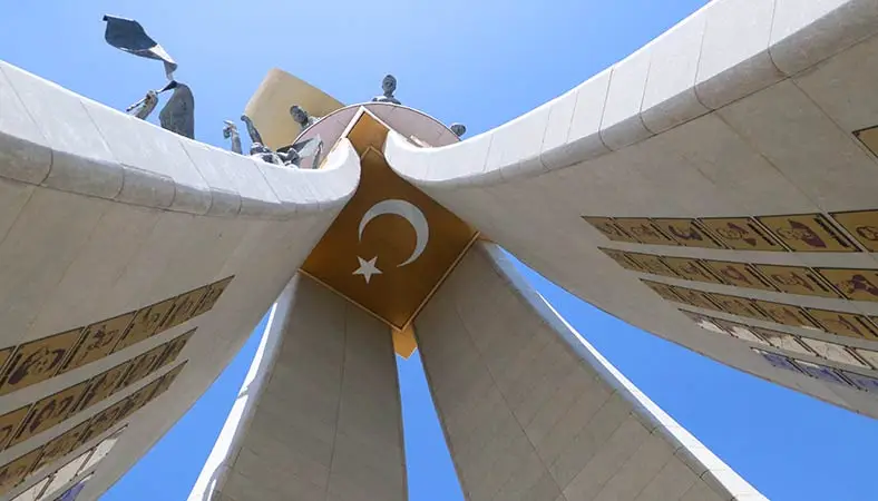 Külliye’deki 15 Temmuz Şehitler Anıtı 10. yıla hazırlanıyor