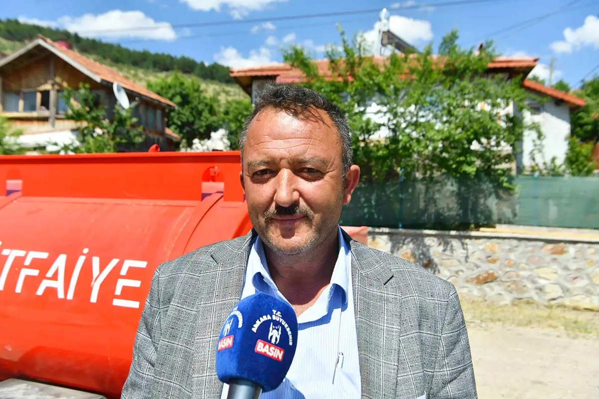 Yeşilköy Mahalle Muhtarı Mutlu Çevik