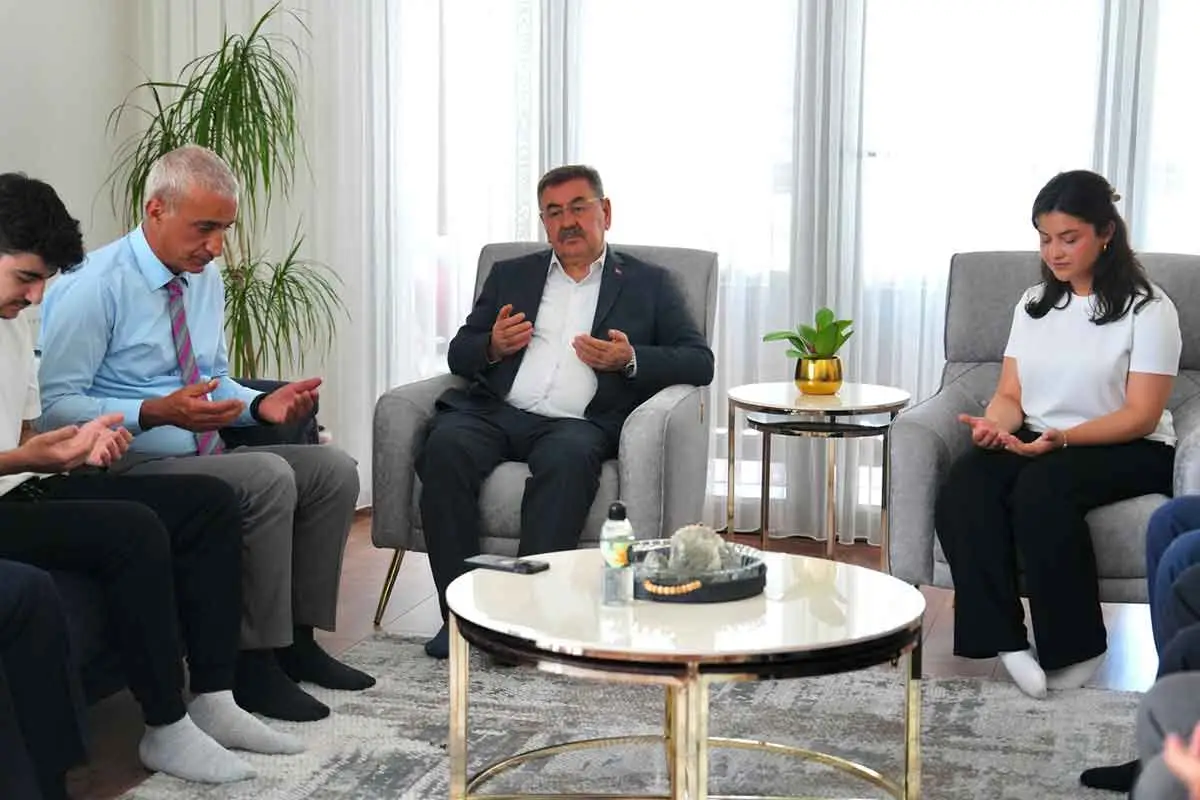 Yakup Odabaşı'ndan şehit ailelerine ziyaret