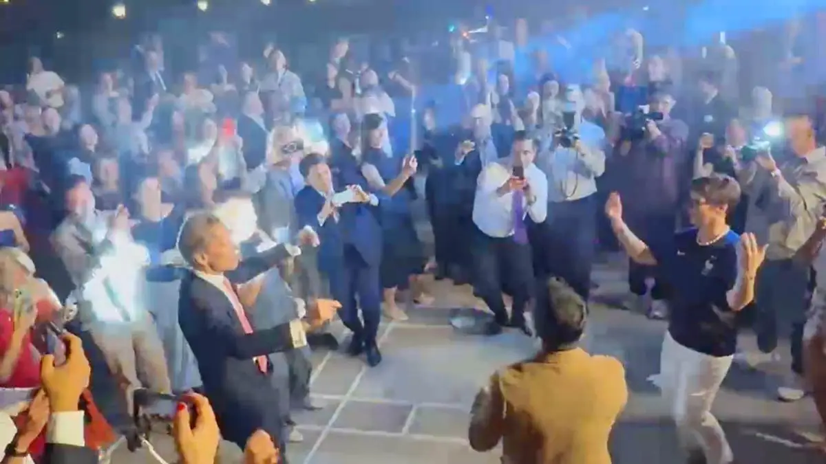 Ankara’da büyükelçilerden Erik Dalı performansı