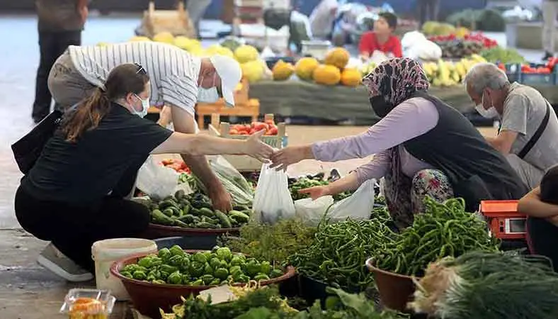 Yenimahalle'de üreten köylüye destek