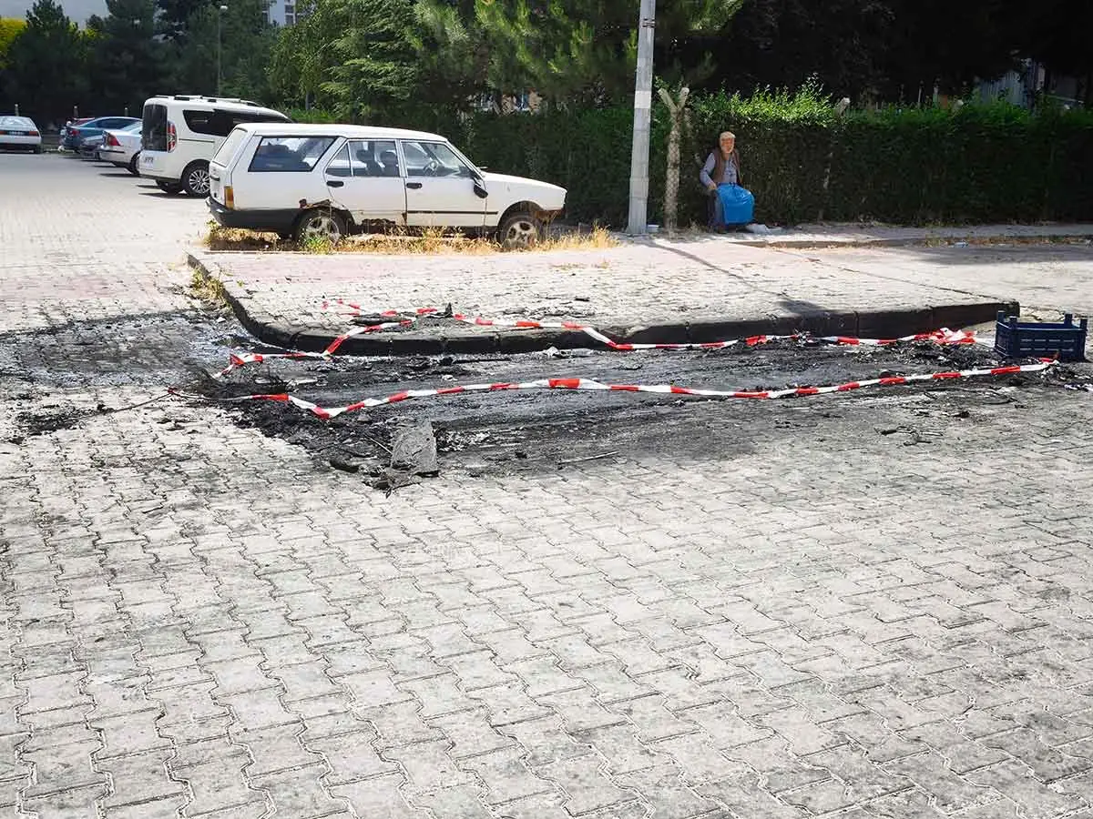 Altındağ'da bir kişi mahallede dehşet saçtı