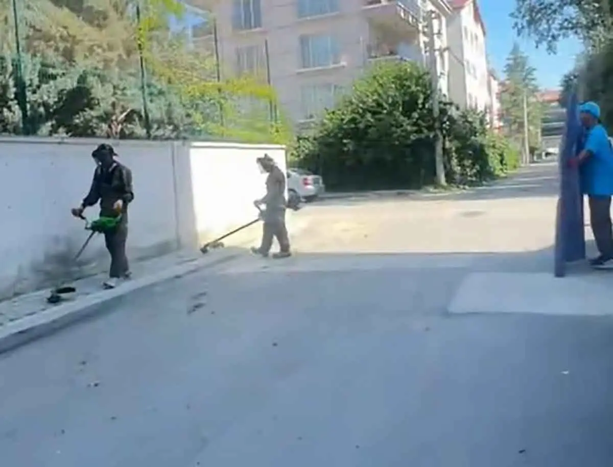Çubuk'ta ekipler sahadaki çalışmalarını sürdürüyor