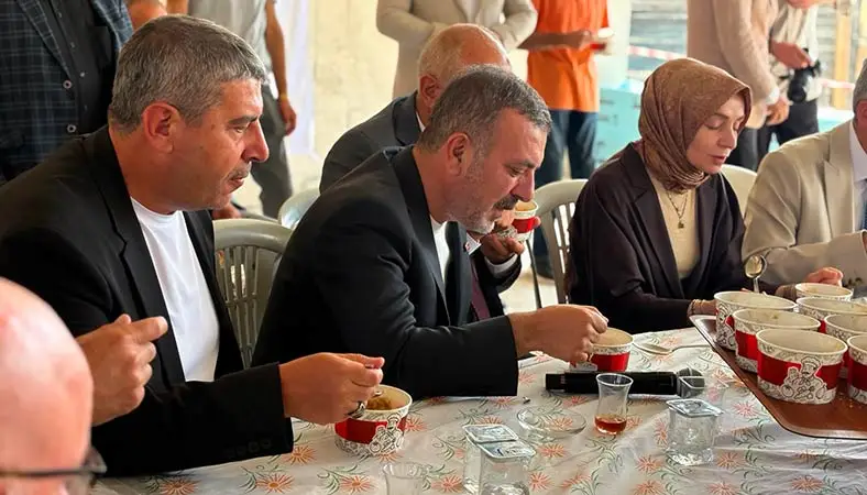 Sincan’da kimsesiz engelliler için aşure buluşması