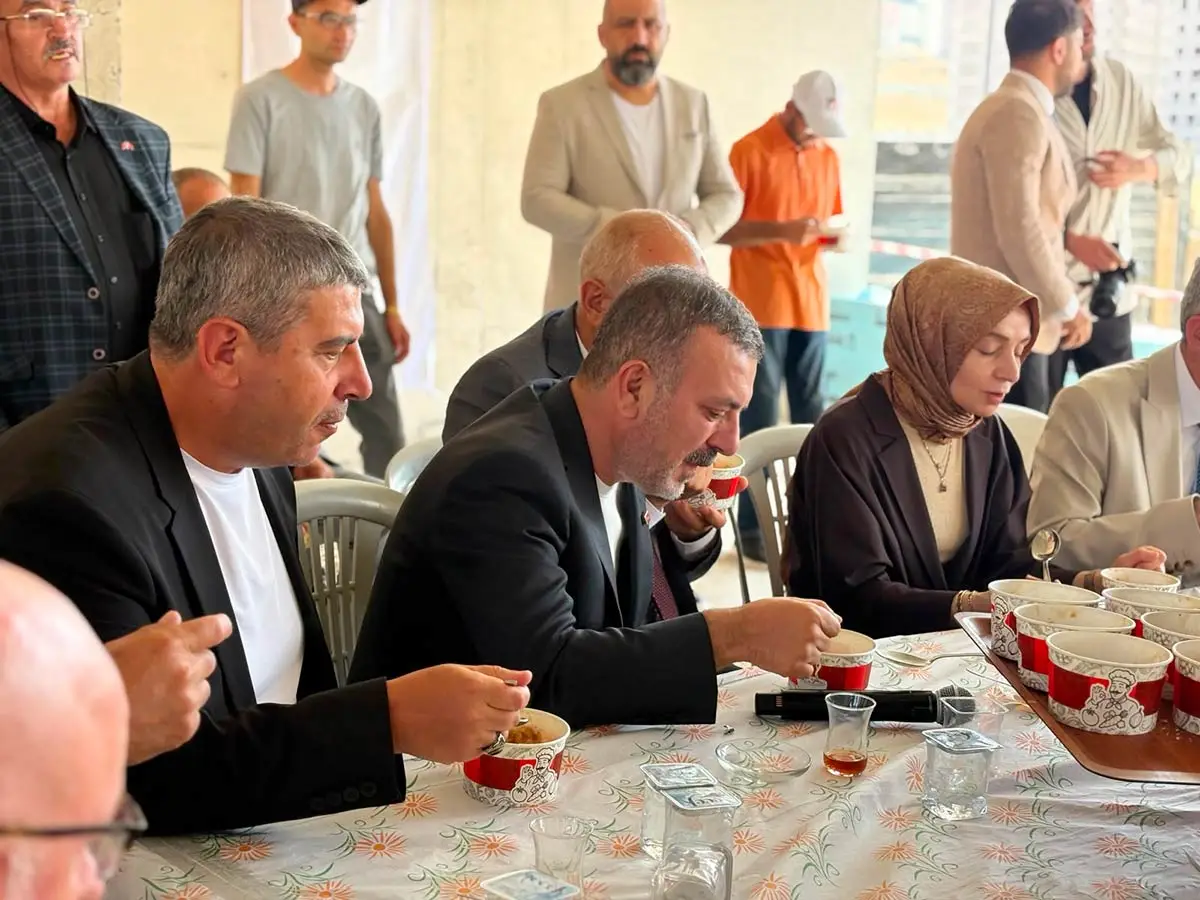 Sincan’da kimsesiz engelliler için aşure buluşması
