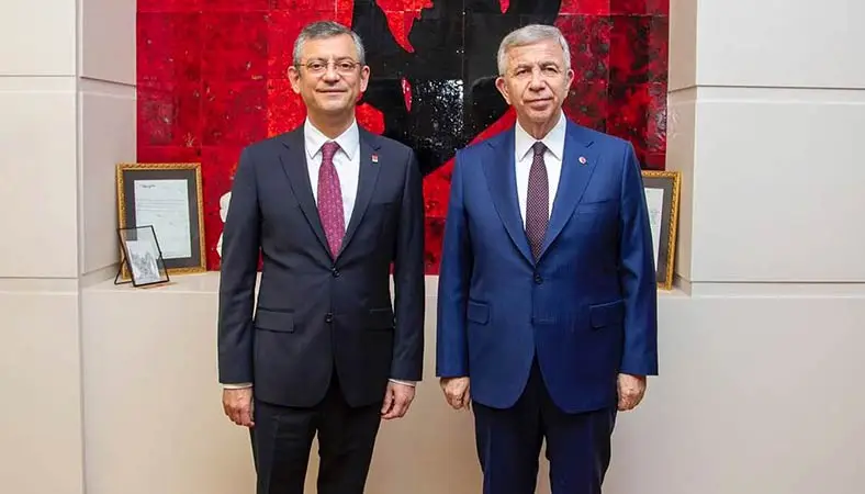 Mansur Yavaş’tan Özgür Özel’e Yeni Parti telefonu