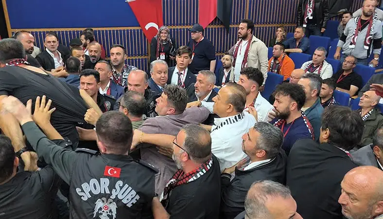 Gençlerbirliği Genel Kurulu’nda transfer gerginliği