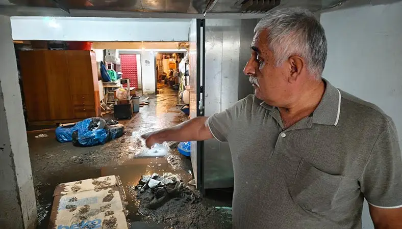 Ankara’da binayı kanalizasyon bastı: Yönetici isyan etti