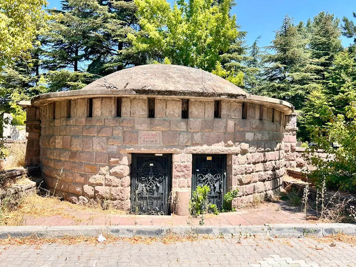 Ankara’daki kullanılmayan krematoryum kemik deposu oldu